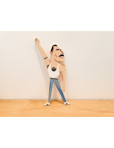 Egurra "Freddie Mercury" de Mikel Casal. Figura de madera