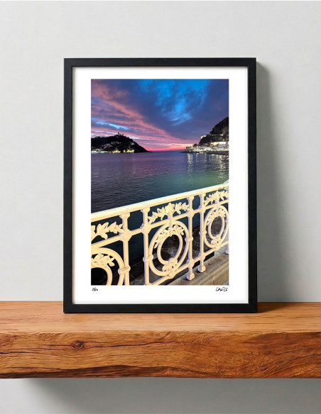 "Últimas luces" photography. Marine Donosti limited serie by Lance