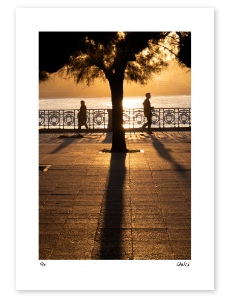 Fotografía "Atardecer dorado". Serie limitada Marine Donosti de Lance
