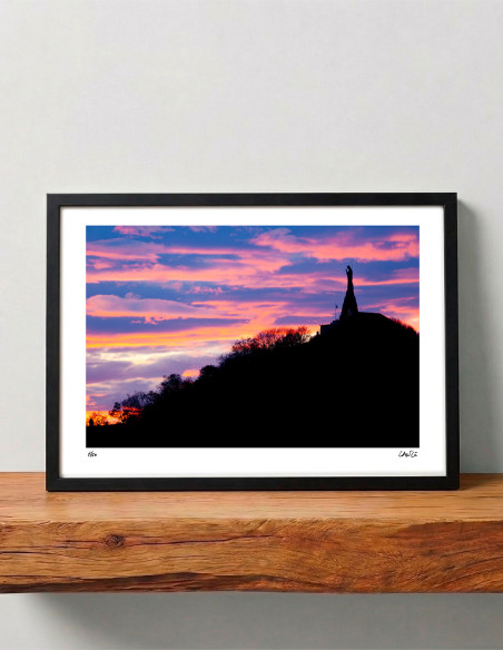 "Sacred Sunset" photography. Marine Donosti limited serie by Lance