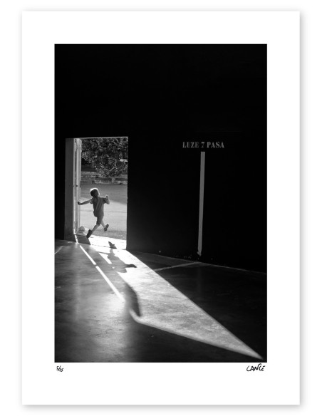 Fotografía "Navarra" Serie Street Photography de Lance. A4 y A3