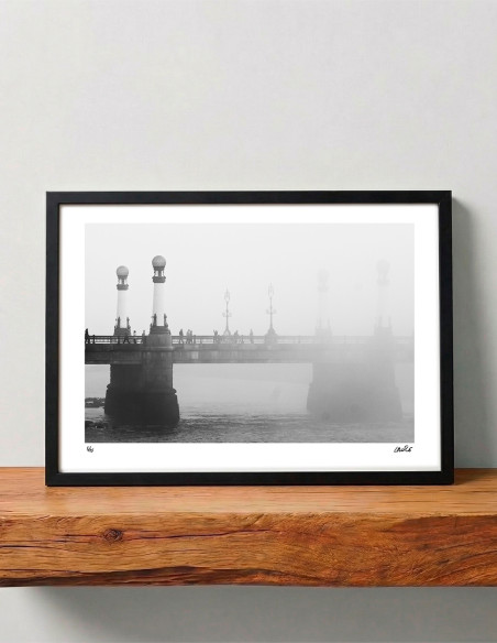 "El puente" photography. Street Photography serie by Lance. A4 and A3
