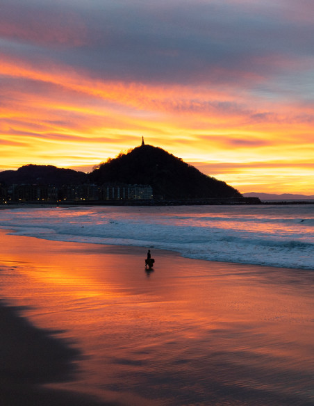 Fotografía "Atardecer Zurriola 2" A5 de la serie Basque Light de Lance