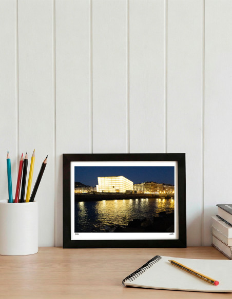 Fotografía "Kursaal night" A5 de la serie Basque Light de Lance