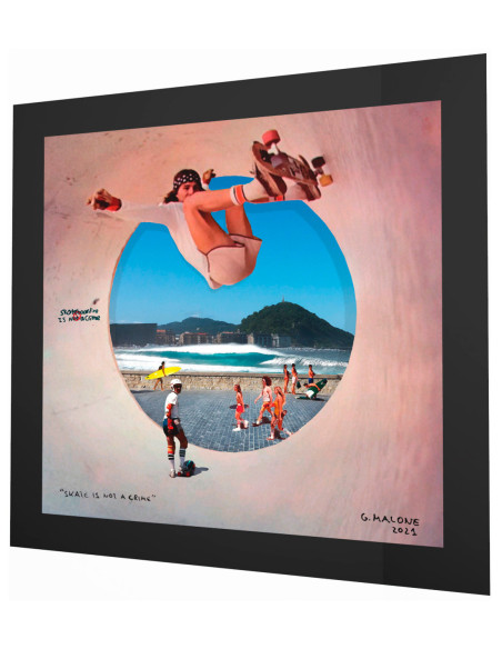 "Skate is not a crime" collage 3D enmarcado de Malone